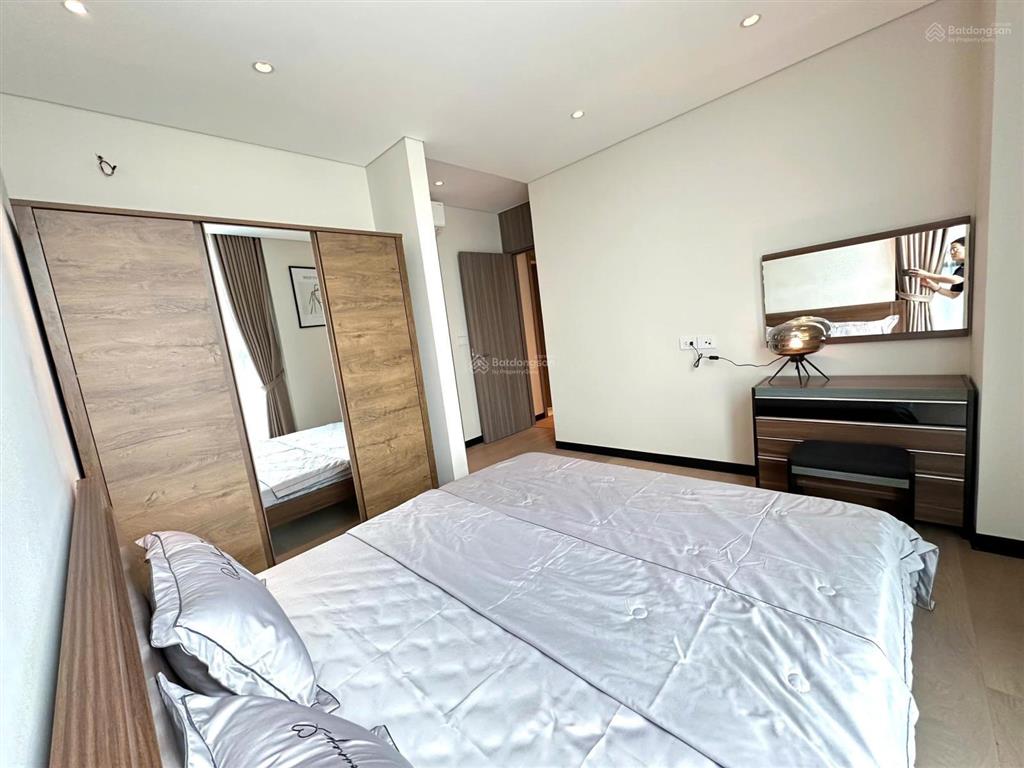 Cho thuê căn hộ cao cấp tại green diamond, 93 láng hạ, 150m², 3pn, giá 22 triệu/tháng.