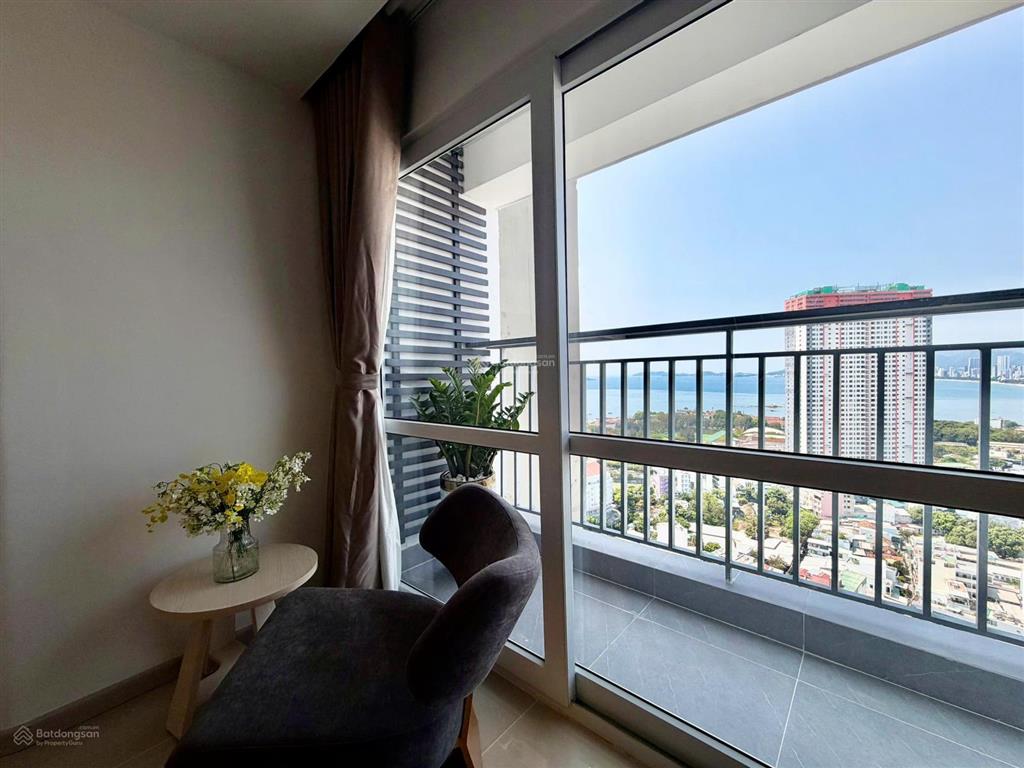 Tòa oc3  căn 3528 (tầng 35) view biển đông nam dòng tiền cho thuê ổn định,  2223triệu/ tháng