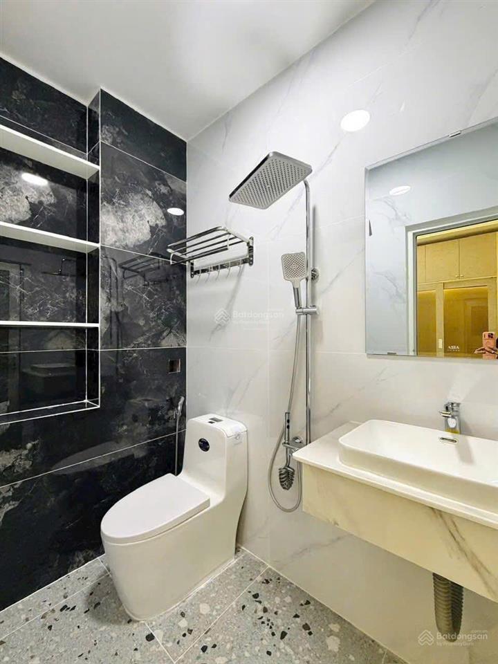 Bán nhà hẻm nhựa 8m ngay chợ cây gõ, 80m2, 4 tầng btct, 5 pn có sân thượng, vừa ở vừa kinh doanh