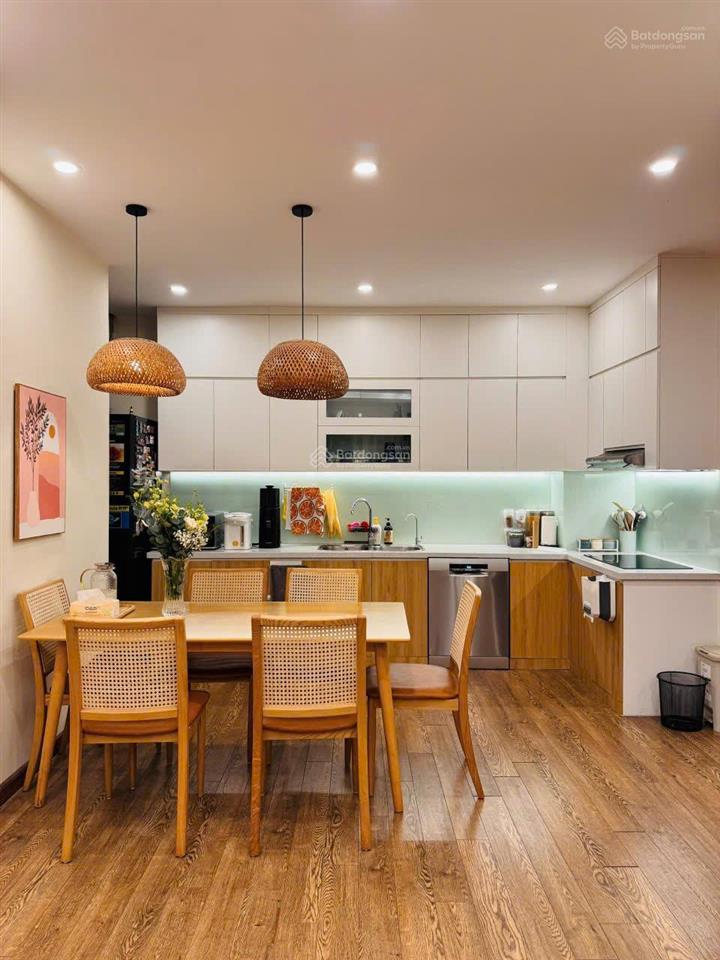 Bán gấp! chung cư 113 trung kính, 100m2, 8,x tỷ 0975 118 ***