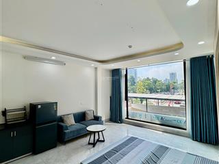 Ch 1n1k nằm ở khu goldmark city, tiện ích gì cũng có, nội thất mới 100%
