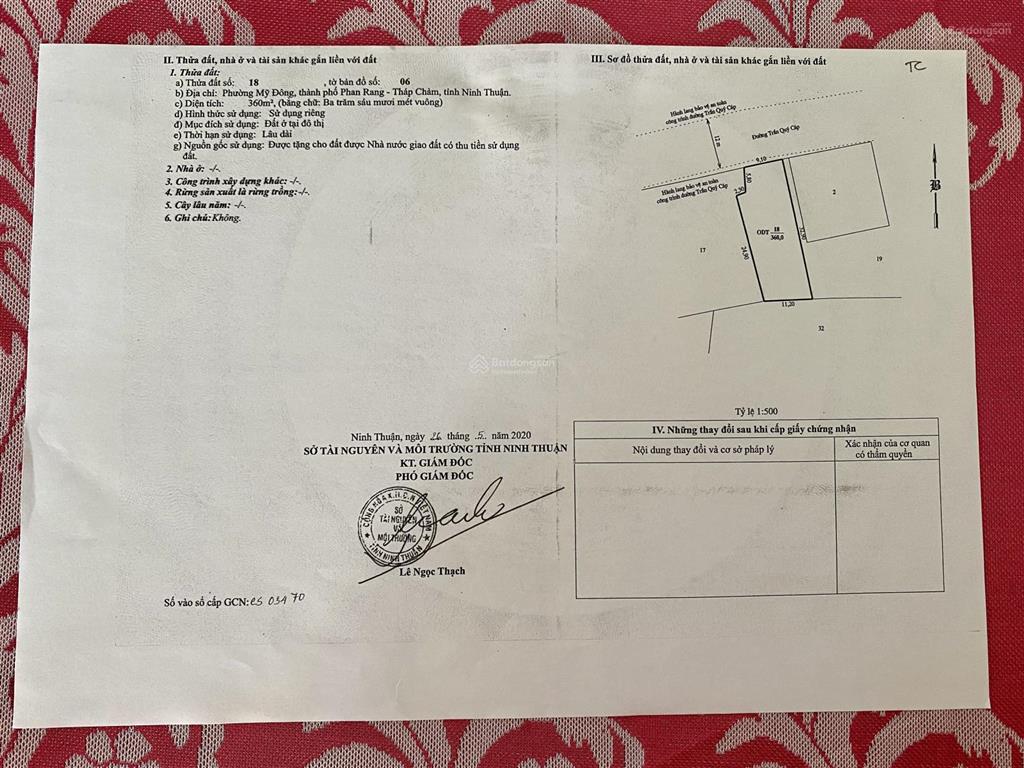 Chính chủ bán nhà mặt phố rất gần biển bình sơn.