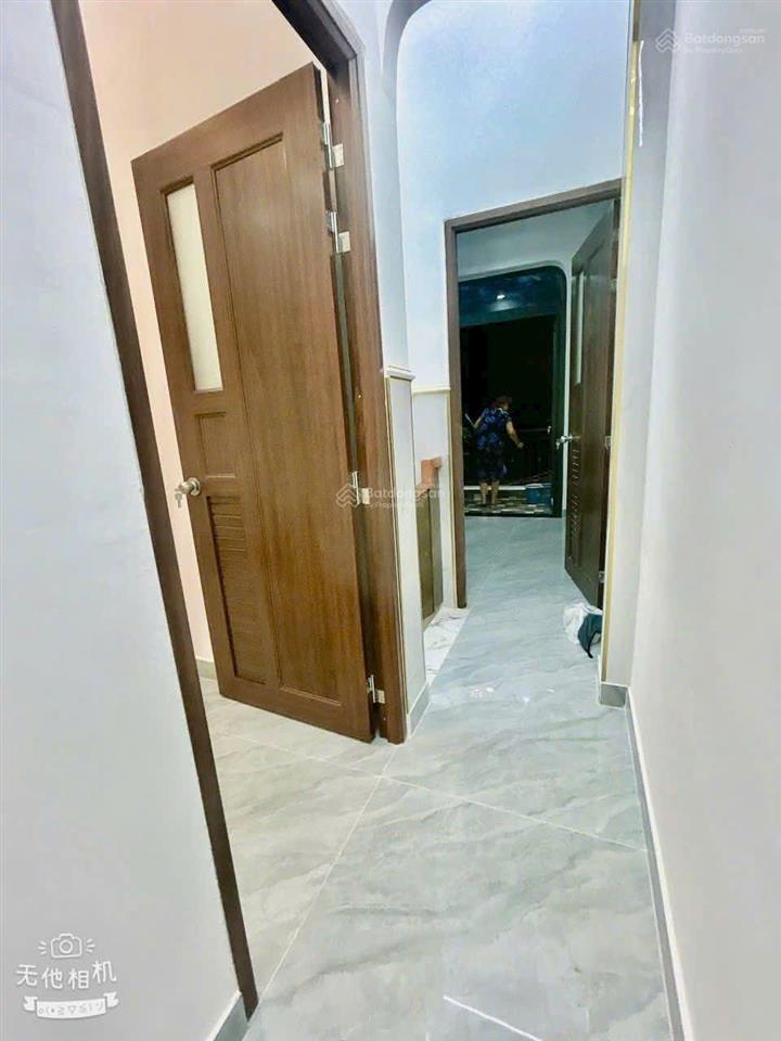 Nhà shr 40m2 đường xe tải 6m thông nhà 1 trệt 1 lầu chi 3.9 ty .còn thương lượng