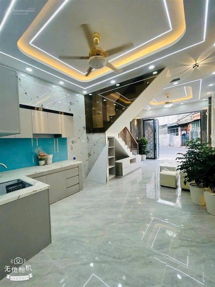 Nhà shr 40m2 đường xe tải 6m thông nhà 1 trệt 1 lầu chi 3.9 ty .còn thương lượng