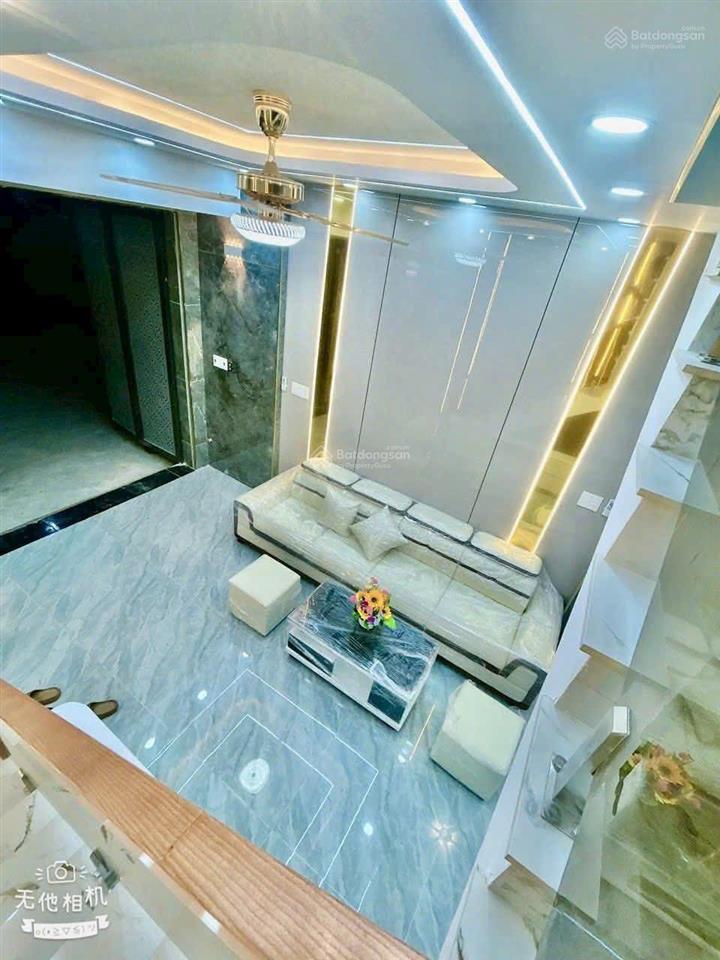 Nhà shr 40m2 đường xe tải 6m thông nhà 1 trệt 1 lầu chi 3.9 ty .còn thương lượng