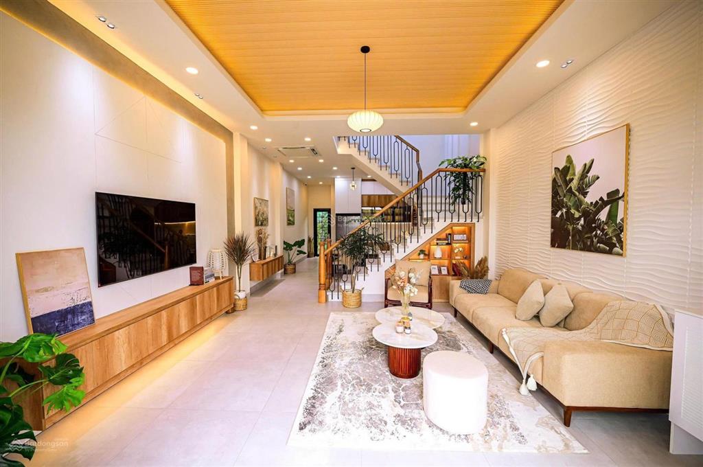 Nhà phố vườn, nhà phố thương mại