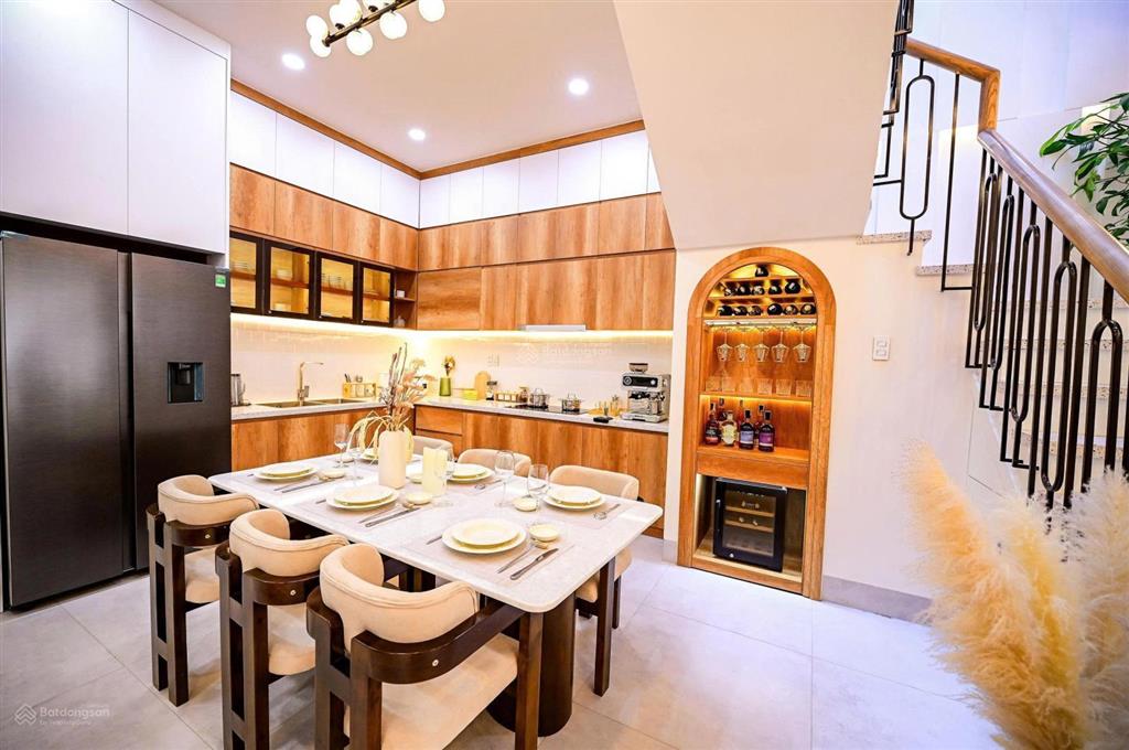 Nhà phố vườn, nhà phố thương mại