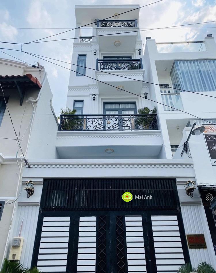Chính chủ cần bán nhanh mt lê quốc hưng hoàng diệu, 4x20m giá 32,5 tỷ