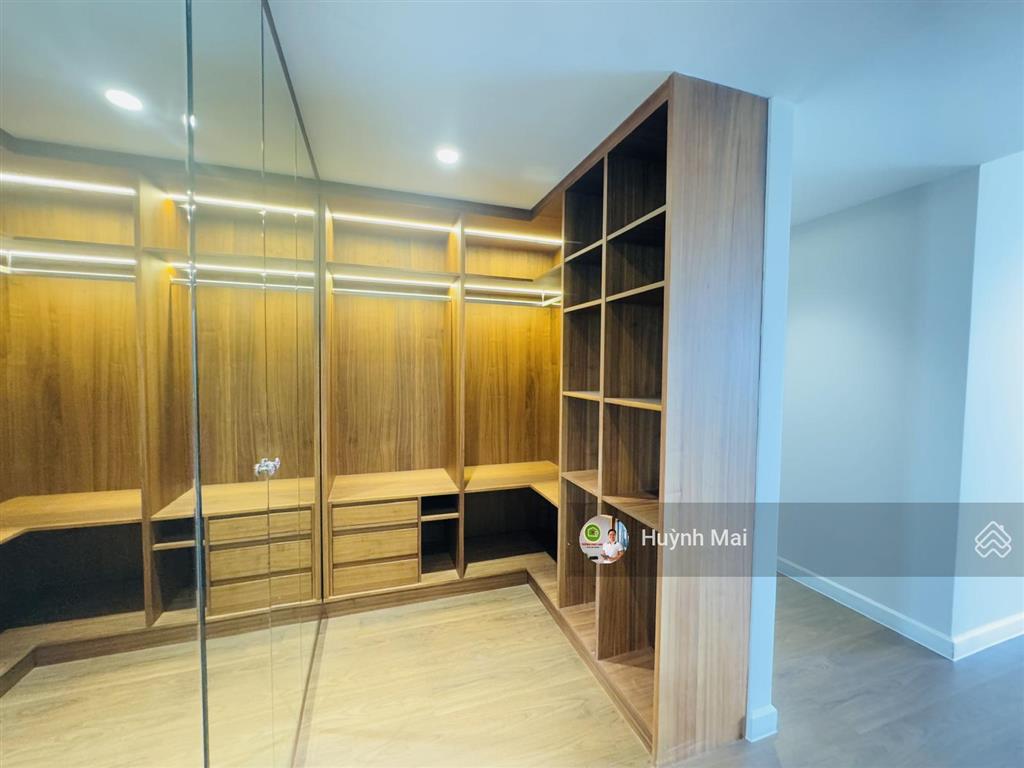Căn góc 3pn saigon royal 177m² view triệu đô, nội thất cao cấp, 70 triệu/tháng