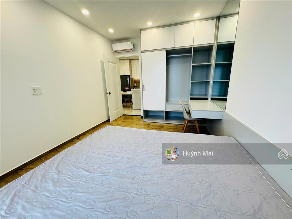 Cần bán gấp căn hộ lavida 1pn 55m2, lầu cao view sông đẹp. nội thất cao cấp. chỉ 3,9 tỷ