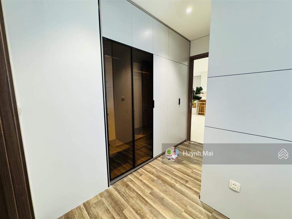 Nội thất cao cấp mới tinh. bán gấp căn hộ hà đô 2pn  2wc, 96m2. giá 13,4 tỷ (sổ hồng sẵn)