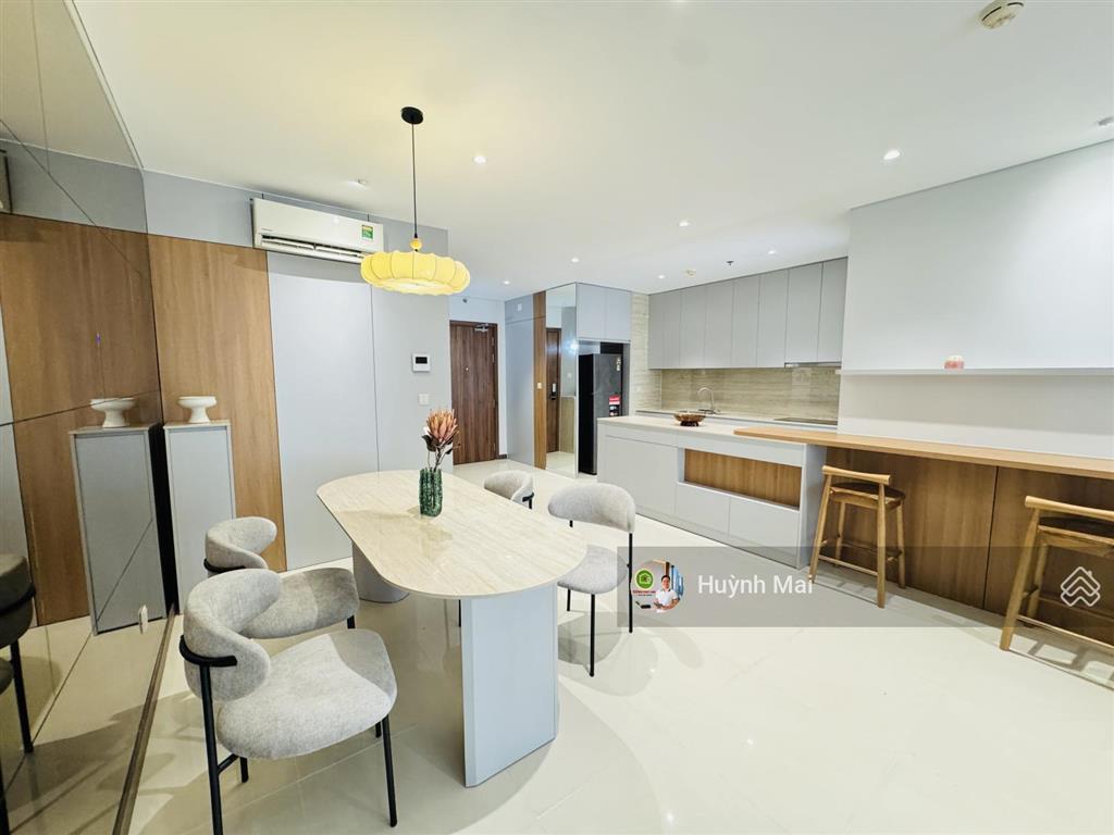 Nội thất cao cấp mới tinh. bán gấp căn hộ hà đô 2pn  2wc, 96m2. giá 13,4 tỷ (sổ hồng sẵn)