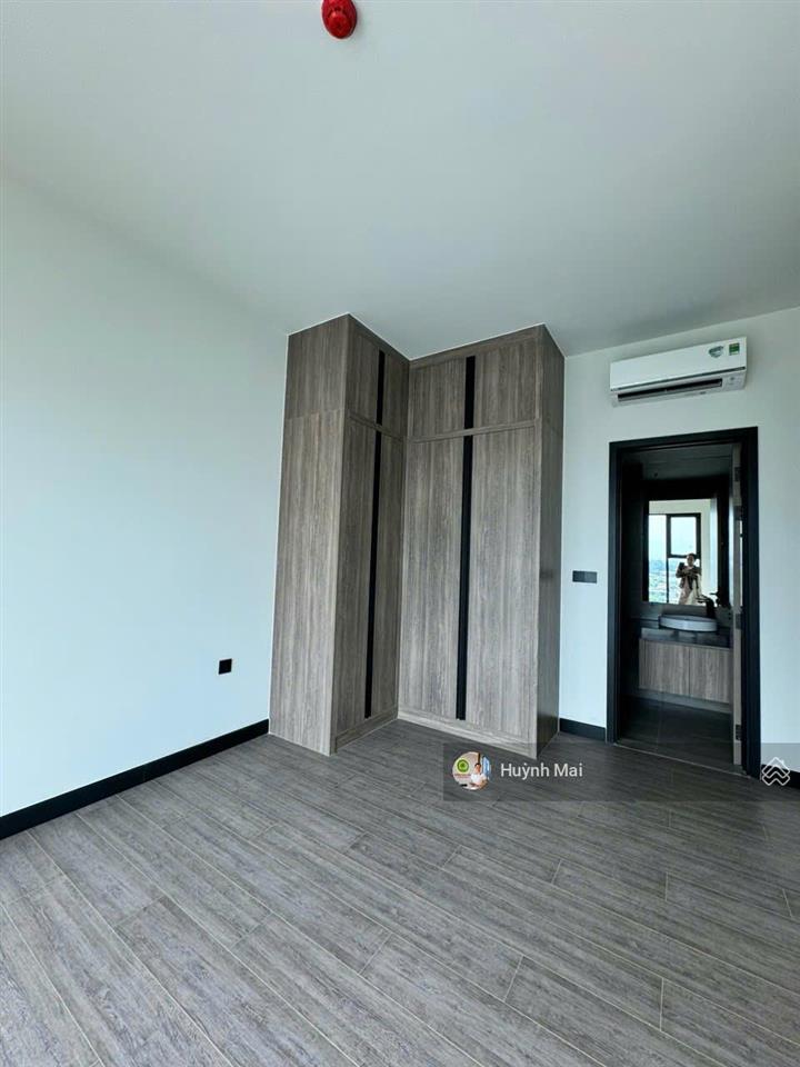 Bán de la sol 2pn2wc 71m2 view thoáng. nội thất cao cấp. giá 8,1 tỷ