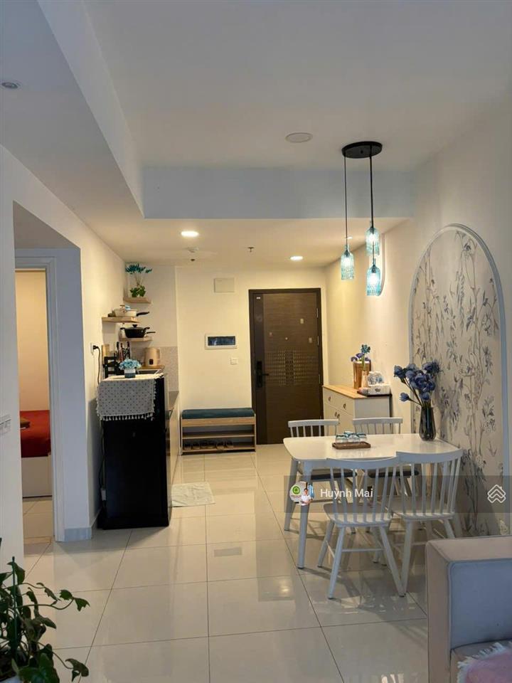 Bán gấp 2pn1wc 50m² soho residence quận 1. giá 6,1 tỷ.  em mai hỗ trợ xem nhà 0909 614 ***