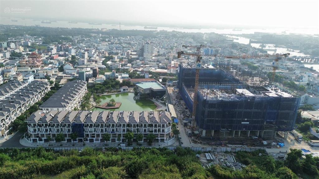 Bán căn 2pn  65m2  bàn giao cơ bản  tt 15% ký hđmb  the peak garden, q7