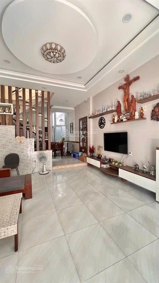 Nhà đẹp 3 tầng  ngang lớn 4.9 x 15m  hxh 6m  ngay ngã tư gò mây bình tân  vài bước qua tân phú.
