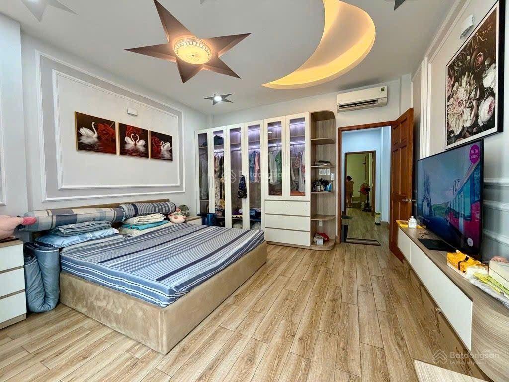 Bán nhà hẻm xe tải quay đầu  4 tầng  4m * 17,4m  nguyễn thị tú  bình tân, gần ngã tư gò mây.