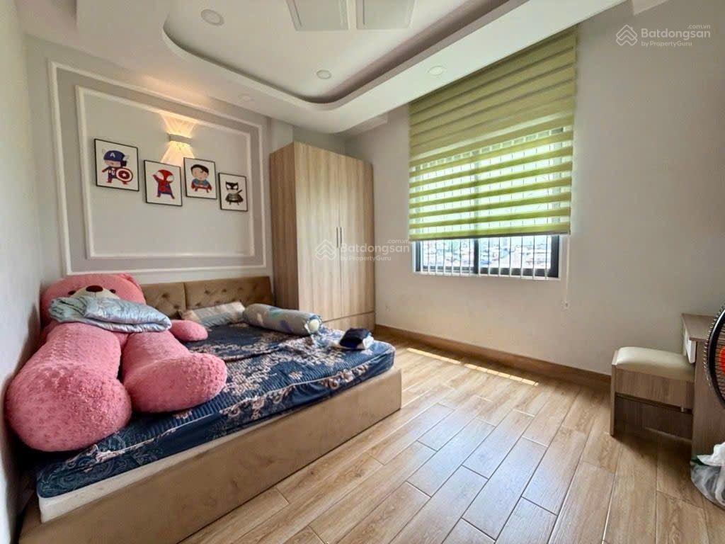 Bán nhà hẻm xe tải quay đầu  4 tầng  4m * 17,4m  nguyễn thị tú  bình tân, gần ngã tư gò mây.