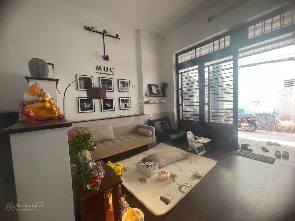 Nhà đẹp 3 tầng  ngang lớn 5m x 15  khu vip trường chinh  tân phú