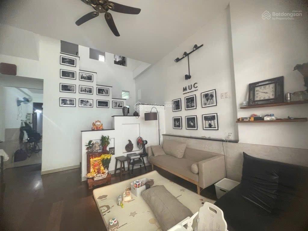 Nhà đẹp 3 tầng  ngang lớn 5m x 15  khu vip trường chinh  tân phú