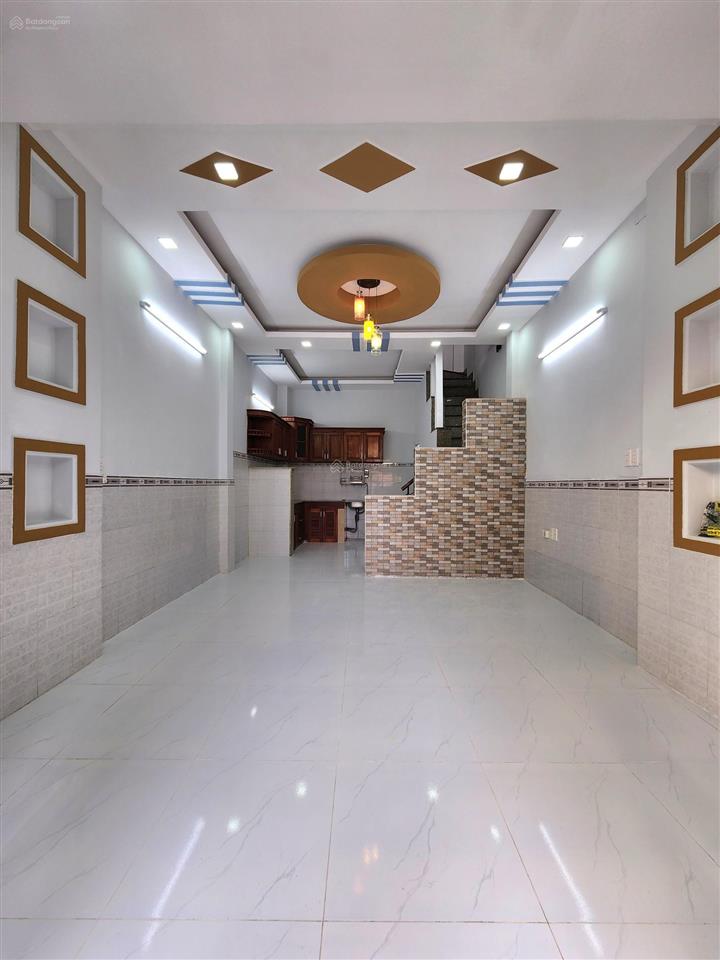 Bán nhà mới 2 tầng bình tân, sát trường học  hxt thông  ngang 4m  dtsd 70m²