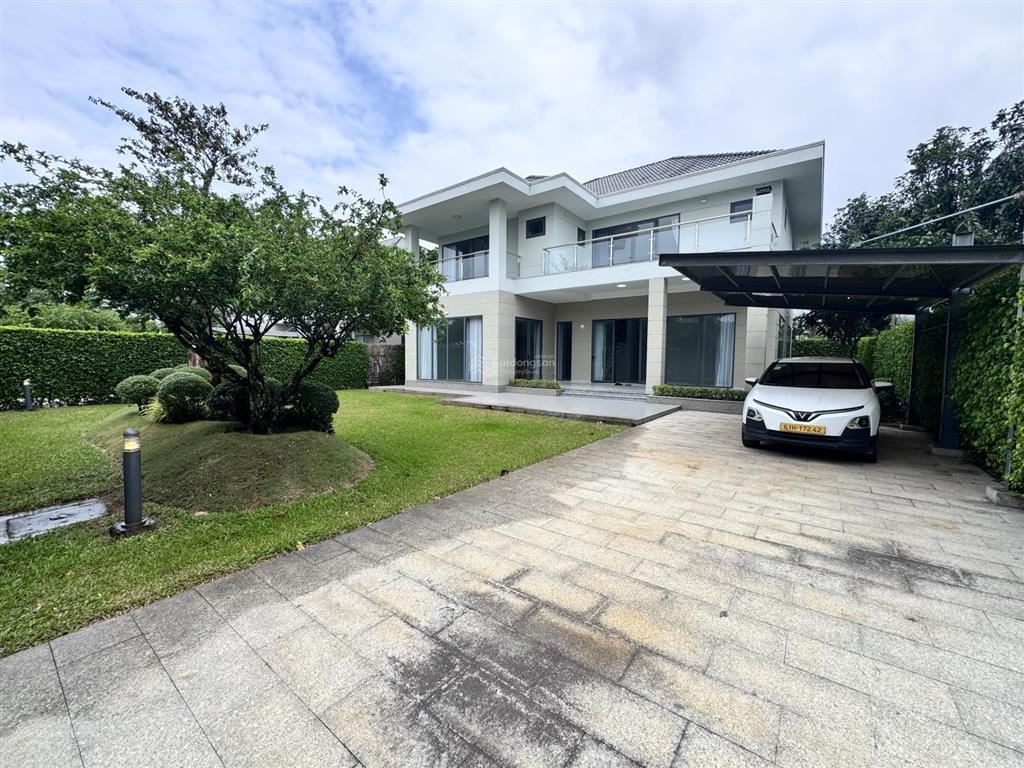 Cho thuê biệt thự saigon villas hill  700m2  65 triệu/tháng   0332 922 ***