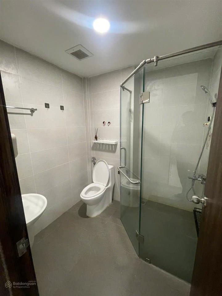 Nhiều khách hỏi căn duplex này chỉ vì một lý do giá quá hời!