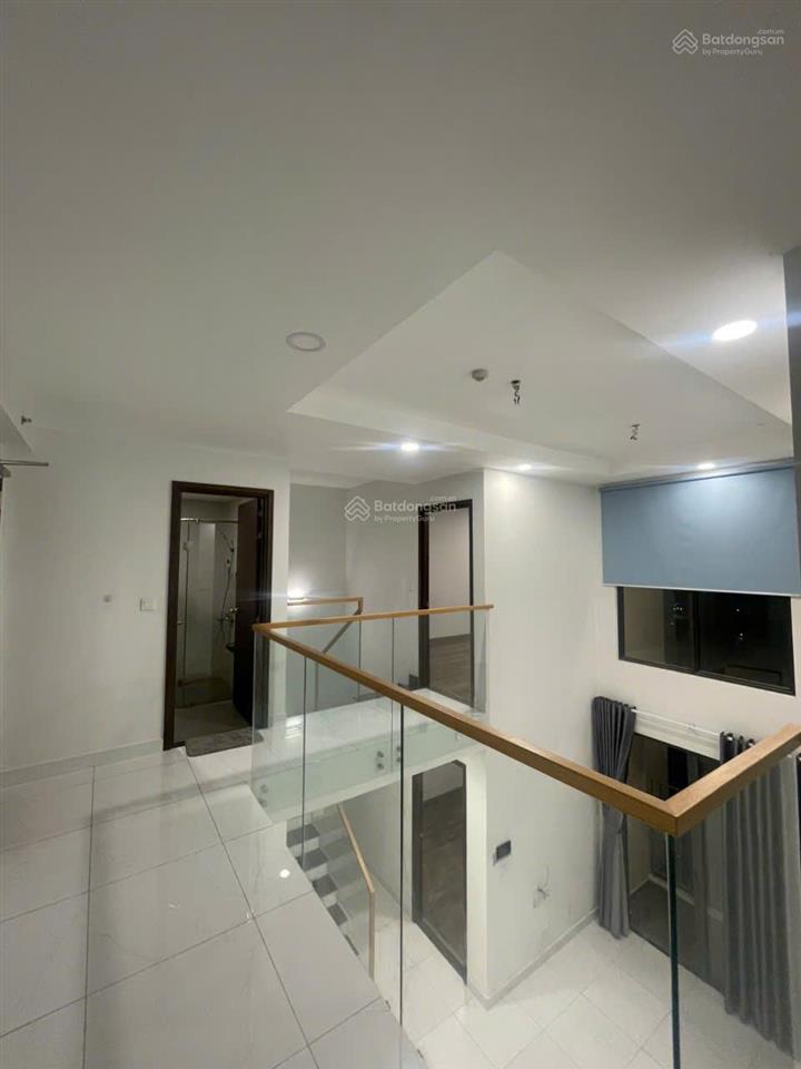 Nhiều khách hỏi căn duplex này chỉ vì một lý do giá quá hời!