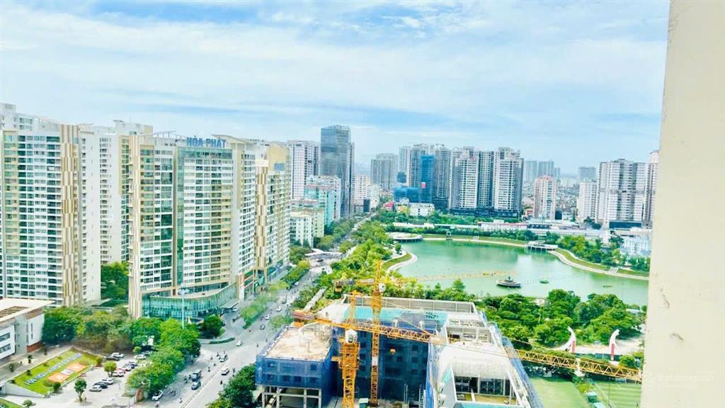 Cho thuê cc 2pn 2wc tại vinhomes d'capitale, 22 triệu, 69m2, hàng hiếm tại