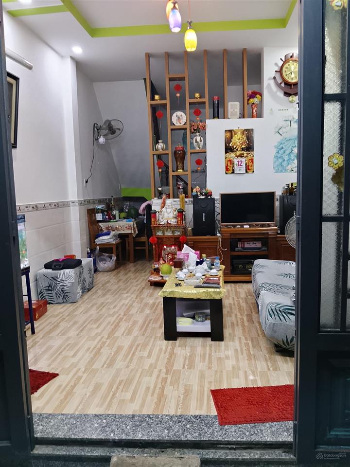 Nhà đẹp cằn bán lại cho chủ mới dt 32m2 hẻm 302 đường 835b phước lý  cần giuộc  long an
