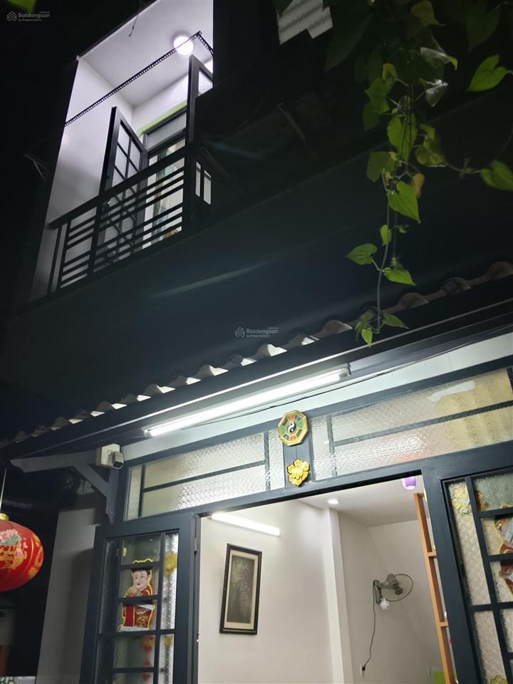 Nhà đẹp cằn bán lại cho chủ mới dt 32m2 hẻm 302 đường 835b phước lý  cần giuộc  long an