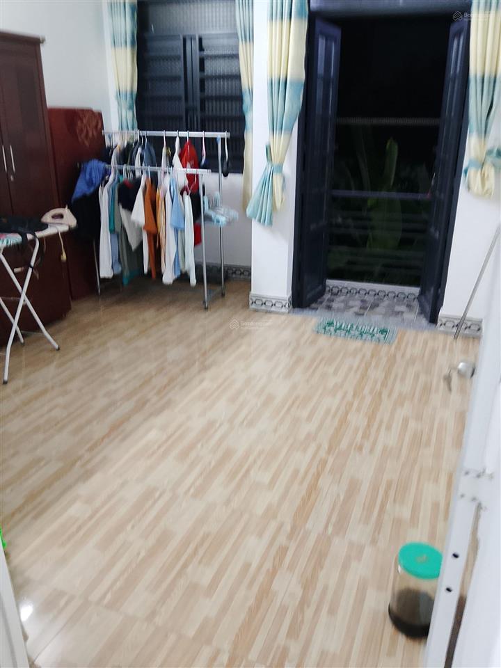 Nhà đẹp cằn bán lại cho chủ mới dt 32m2 hẻm 302 đường 835b phước lý  cần giuộc  long an