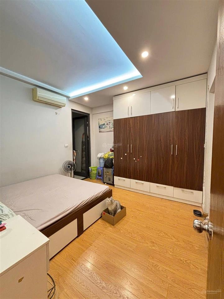 Chủ mua nhà đất, bán gấp căn hộ lilama 124 minh khai, tầng đẹp , sổ đỏ chính chủ.