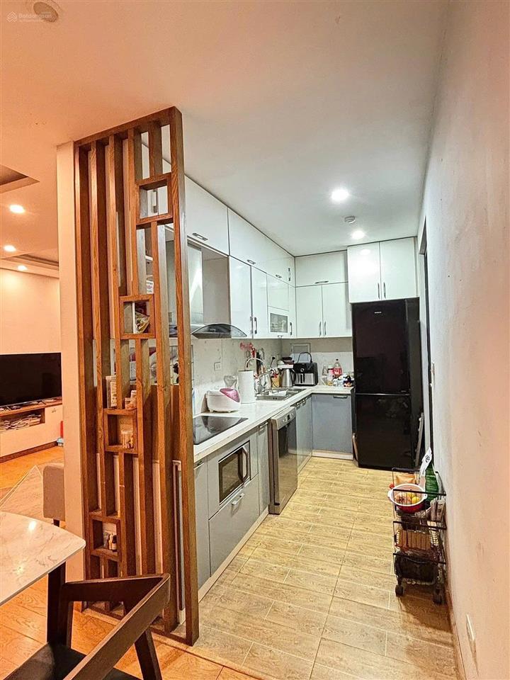 Chủ mua nhà đất, bán gấp căn hộ lilama 124 minh khai, tầng đẹp , sổ đỏ chính chủ.