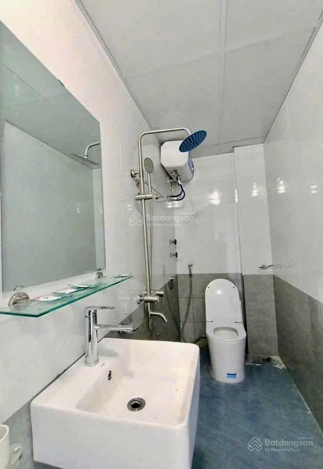 Bán 3,9 tỷ nhà kế hẻm xe hơi né nhau, 3 p. ngủ, hẻm thông phan đăng lưu, nguyễn thượng hiền