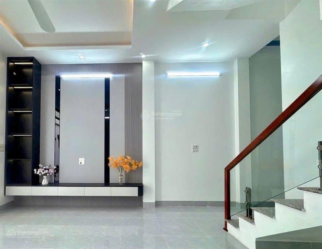 Xe hơi đậu cửa, nhà 4 tầng mới tk hiện đại. hẻm thông nơ trang long  nguyễn xí. giá gấp 10,76 tỷ