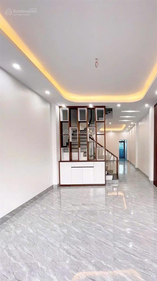 Ngang 4,88m  mặt tiền phan văn trị  bình thạnh. bán gấp 11,x tỷ *** s=58m2. 5 tầng