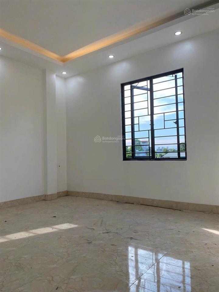 Ngang 4,88m  mặt tiền phan văn trị  bình thạnh. bán gấp 11,x tỷ *** s=58m2. 5 tầng