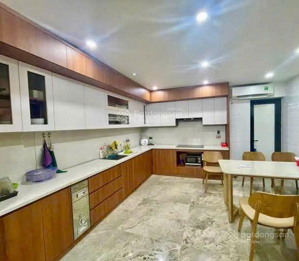 Nhà 5t ngang 5,4m, kinh doanh cực tốt mặt tiền đường lớn gần công viên gia định, q. phú nhuận
