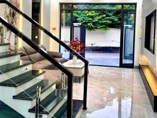 Bán nhà gần cầu bình triệu ven sông sg, xh đậu cửa đg thông ung văn khiêm.
