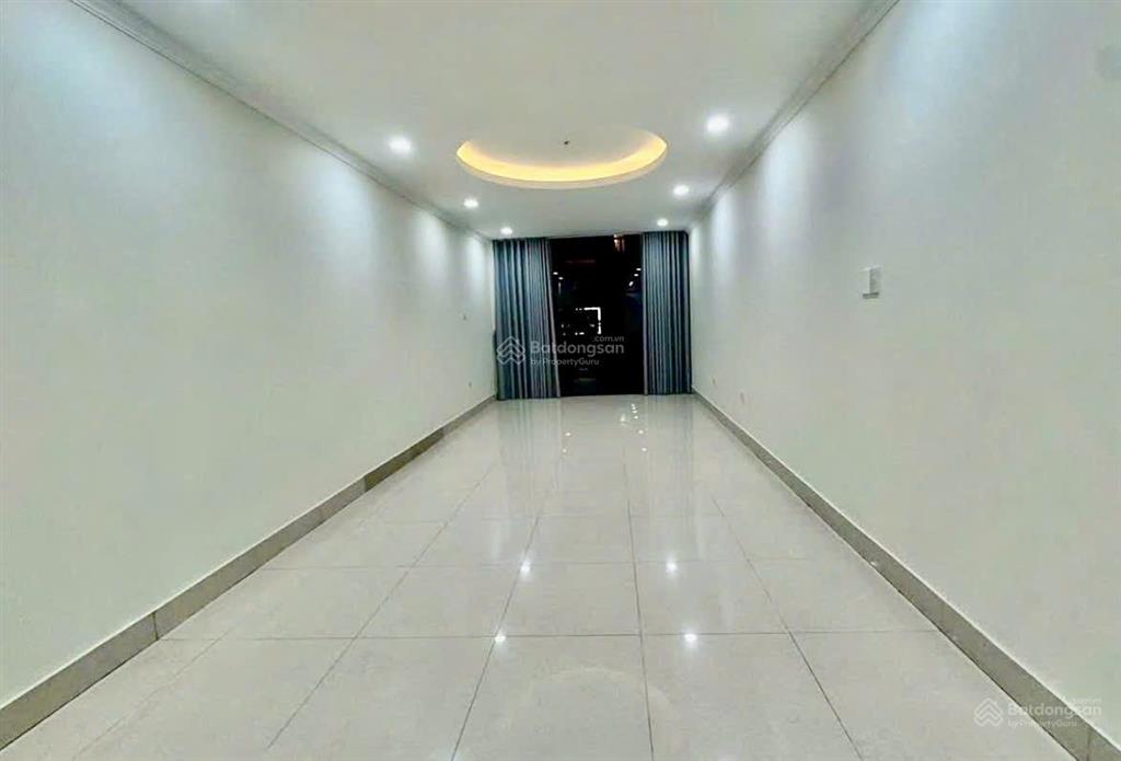 Gấp lên sốc 9 tỷ có điểm kinh doanh đẹp  kế 2 khu chung cư cao cấp. dt 45m2x4t mặt đg nguyên hồng