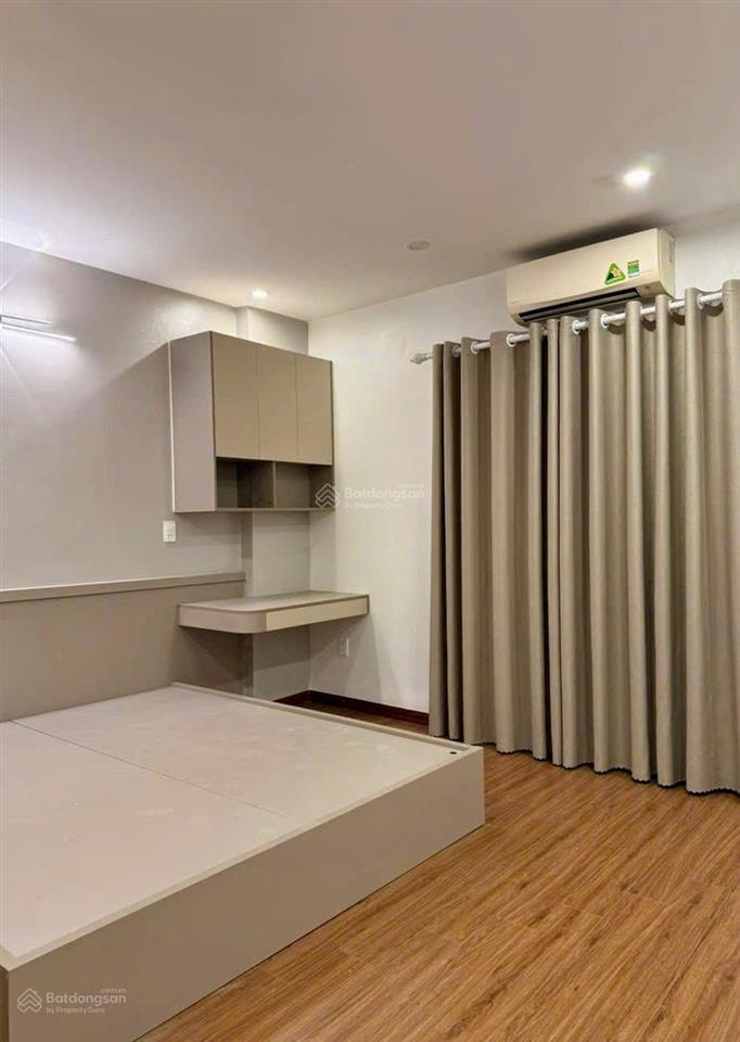 *kẹt tiền giá gấp* 14 tỷ nhà mặt tiền kinh doanh vip đường hoa lan  q. phú nhuận  dt 52,5m2 x 5t