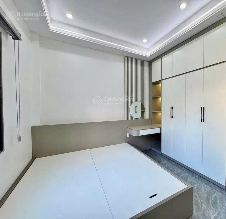 Nhà 3t x 54m2  hẻm 2 xe hơi thông ra phan xích long, q. phú nhuận