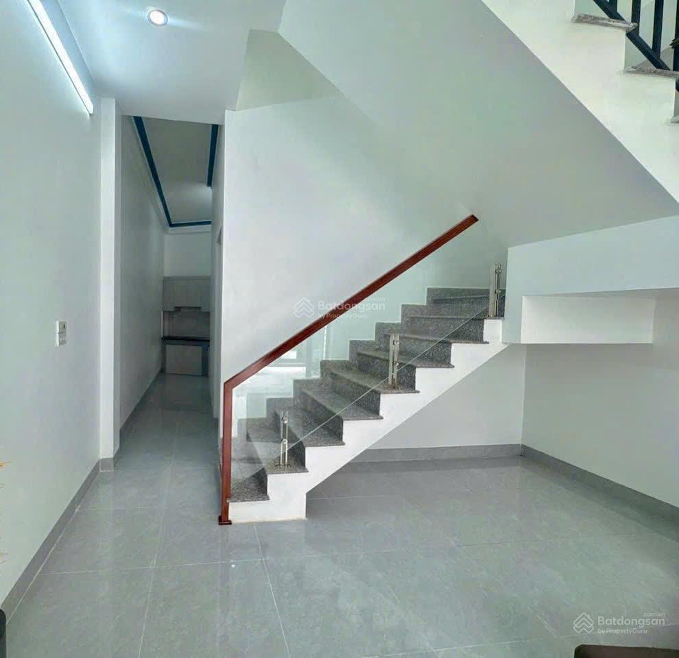 Nhà 3t x 54m2  hẻm 2 xe hơi thông ra phan xích long, q. phú nhuận