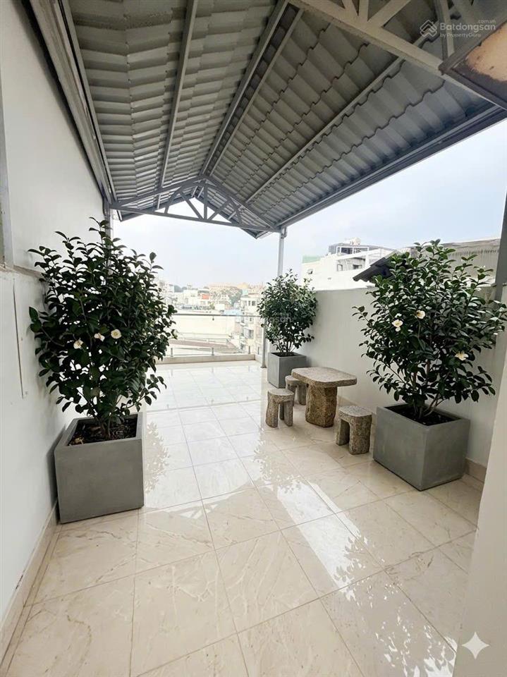 Hot 8,6 tỷ  kinh doanh tốt  nhà còn mới 4 tầng x 60m2 gần ngã 6 gò vấp.