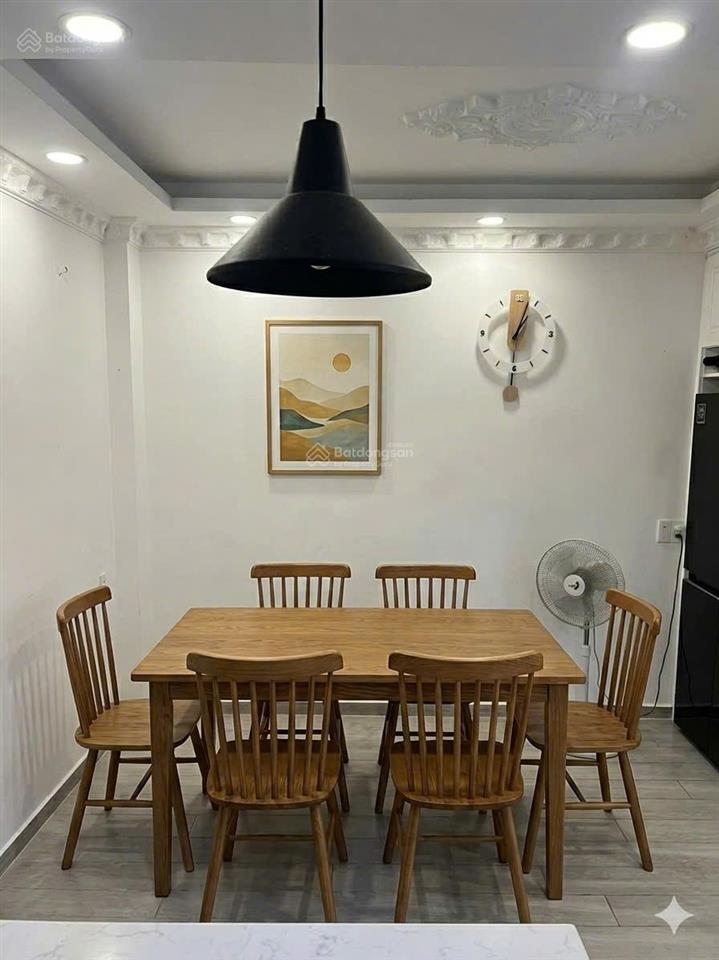 Nhà đẹp tiện ở ngay, hơn 10tỷ lô góc 5t x 46m2  hẻm ô tô tránh  thông ra nguyễn xí, q. bình thạnh