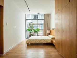 Nhà đẹp tiện ở ngay, hơn 10tỷ lô góc 5t x 46m2  hẻm ô tô tránh  thông ra nguyễn xí, q. bình thạnh