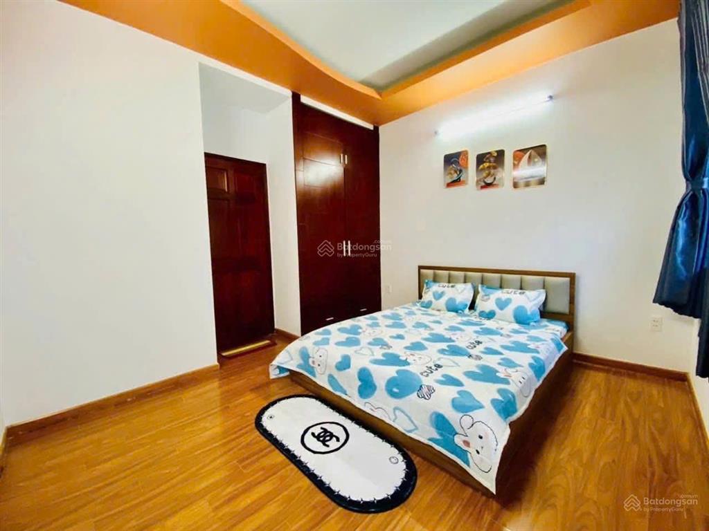 Bán nhanh giá tốt 8 tỷ  nhà còn mới, dt 48m2x4t, xh đậu cửa thông ra đg nguyễn xí , q. bình thạnh