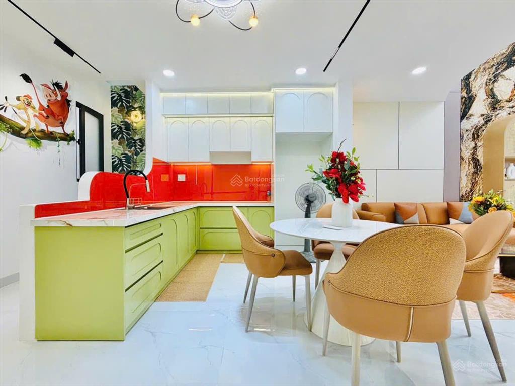 Bán nhanh giá tốt 8 tỷ  nhà còn mới, dt 48m2x4t, xh đậu cửa thông ra đg nguyễn xí , q. bình thạnh