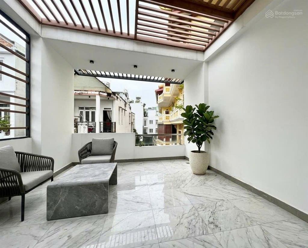 Nhà 3t x 48m2  đẹp  full nội thất sang  xe hơi đậu cửa ra đường nguyễn xí, quận bình thạnh